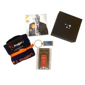 Prager University Gift Accessory Set